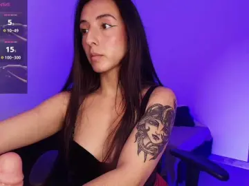 NicolWhitee  live sex cam