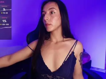 NicolWhitee  live sex cam