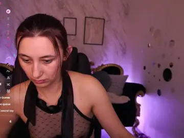 RoxyRayy  live sex cam
