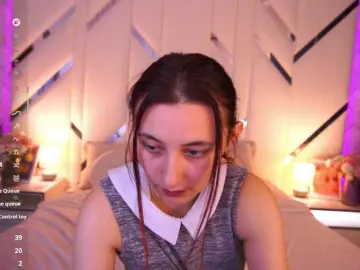 RoxyRayy  live sex cam