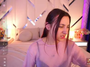RoxyRayy  live sex cam