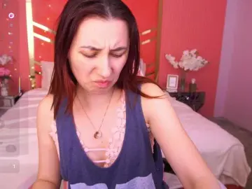RoxyRayy  live sex cam