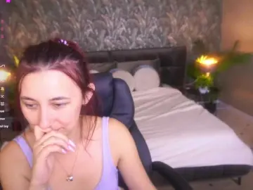 RoxyRayy  live sex cam