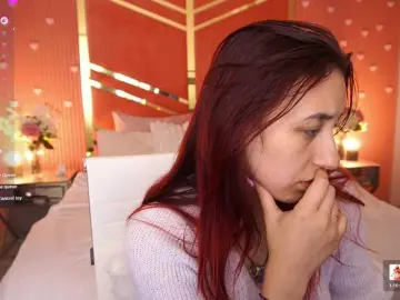 RoxyRayy  live sex cam