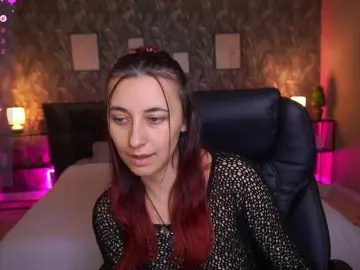 RoxyRayy  live sex cam