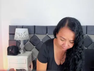 XXXiomara  live sex cam
