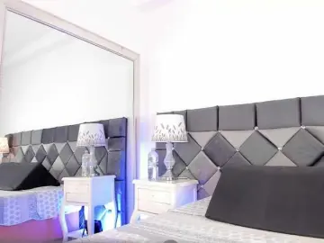 XXXiomara  live sex cam