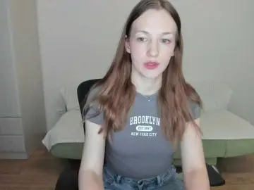 KittenPixy  live sex cam