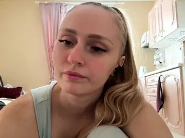 Lika-Doll  live sex cam
