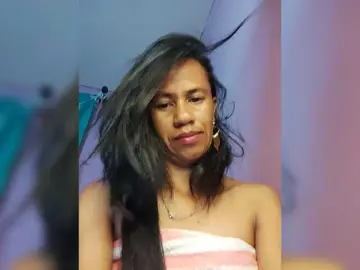 Rnathalie  live sex cam