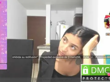 Kylieloved22  live sex cam