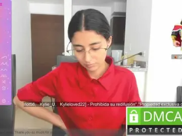 Kylieloved22  live sex cam