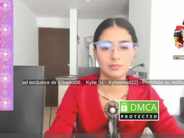 Kylieloved22  live sex cam