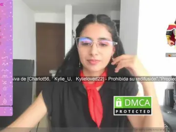 Kylieloved22  live sex cam