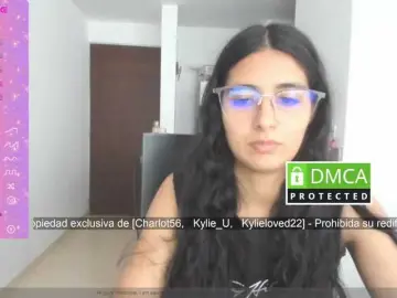 Kylieloved22  live sex cam