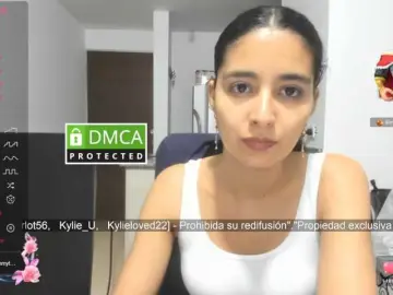 Kylieloved22  live sex cam