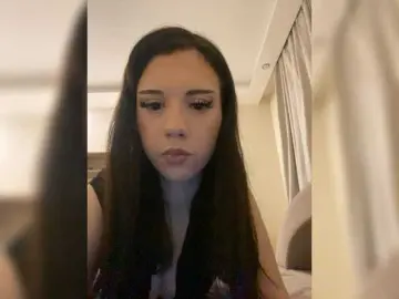 Milana-stars  live sex cam