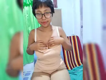 Momo3312  live sex cam