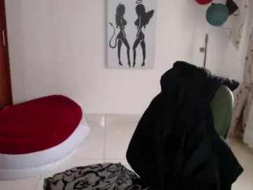 Vivian-milf-paint  live sex cam