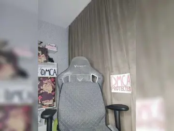 BadGirlv1  live sex cam