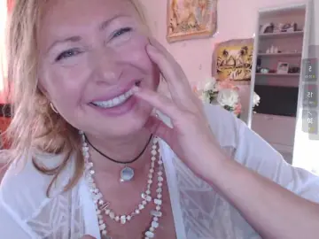 HelenLoyd  live sex cam