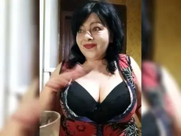 Holly-Molly69  live sex cam