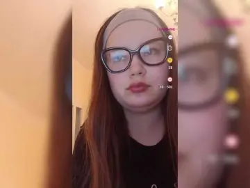 HoneyLena69  live sex cam