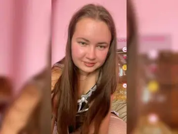 HoneyLena69  live sex cam