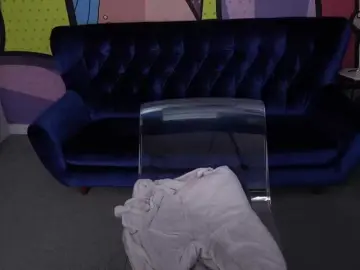 RedDoll  live sex cam