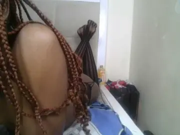 Sexykikie  live sex cam