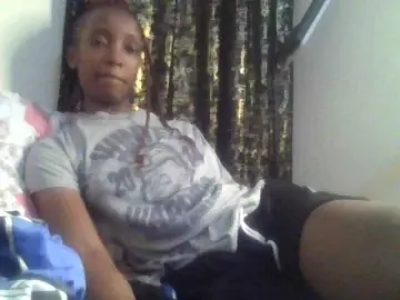 Sexykikie  live sex cam