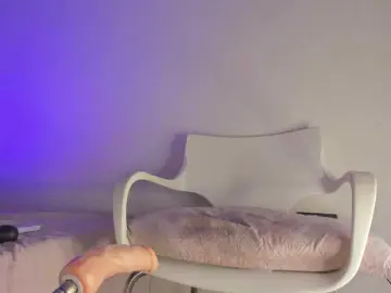 Shanna03  live sex cam