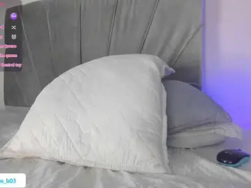 Shanna03  live sex cam