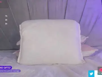 Shanna03  live sex cam