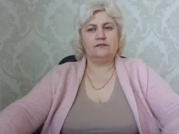 AngelaFamez  live sex cam