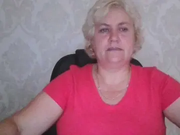 AngelaFamez  live sex cam