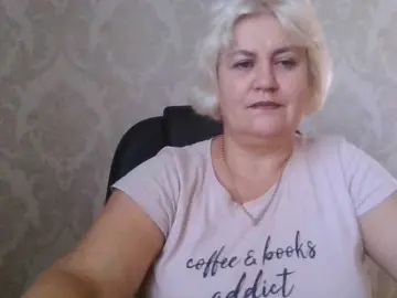 AngelaFamez  live sex cam