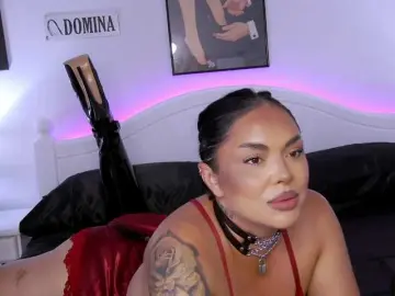 LiliKittenXO  live sex cam