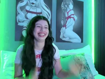 LucyLogde  live sex cam