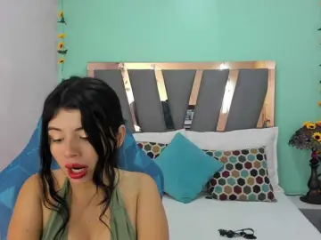 LucyLogde  live sex cam