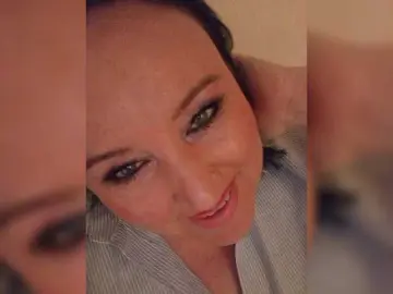 Milenna  live sex cam