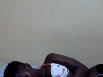 Babyellah  live sex cam