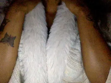 Juicylala  live sex cam