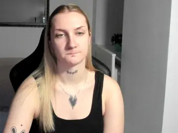 AlexaKisses  live sex cam