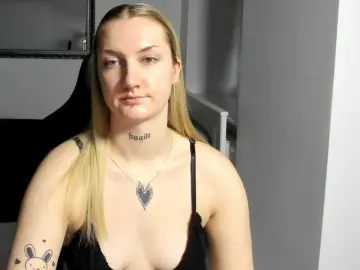 AlexaKisses  live sex cam