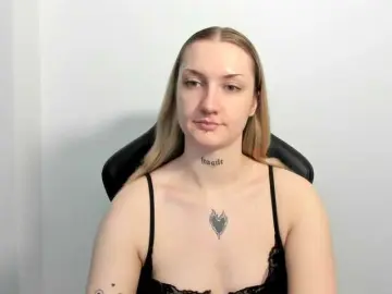 AlexaKisses  live sex cam