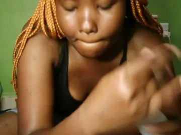 Cute-latasha  live sex cam