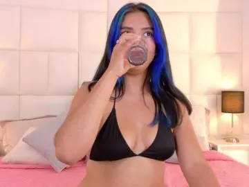 EmmaBleu  live sex cam