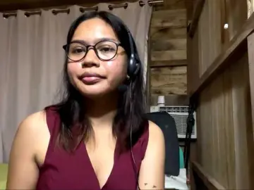 LurleneSchaufelberge  live sex cam