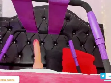 Vicky-saenz  live sex cam